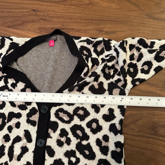 Vince Camuto Cheetah Print Black Beige Cardigan Sweater sz XS - Picture 7 of 8